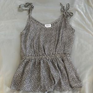 Sienna Sky black and white top